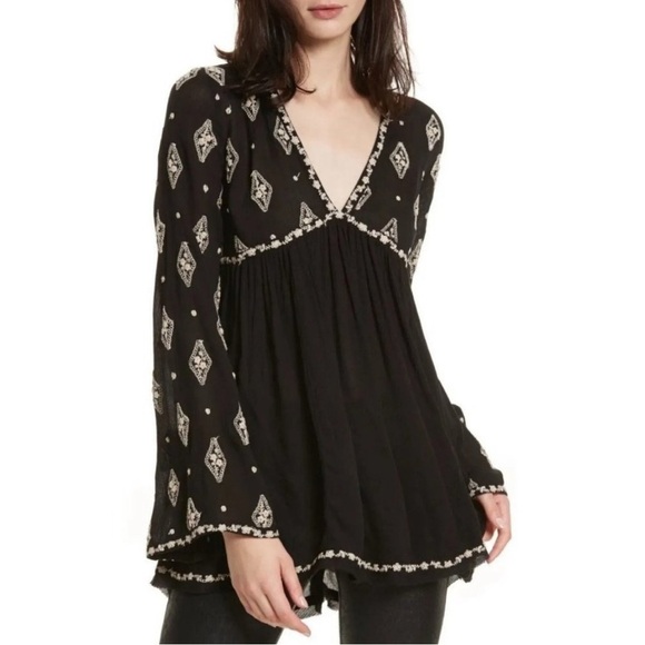 Free People Black Embroidered Bell Sleeve Tunic Dress or Blouse Small - Picture 3 of 9